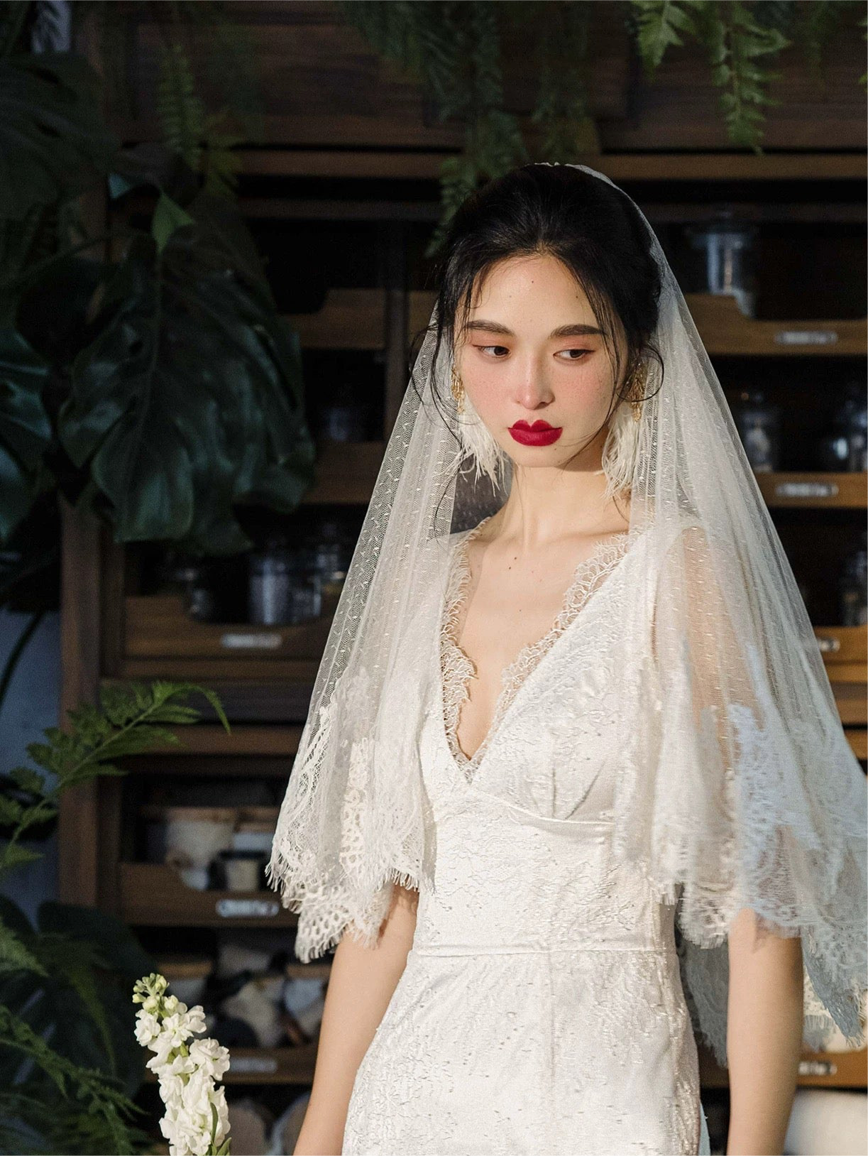 Short Polka Dot Lace Bridal Veil