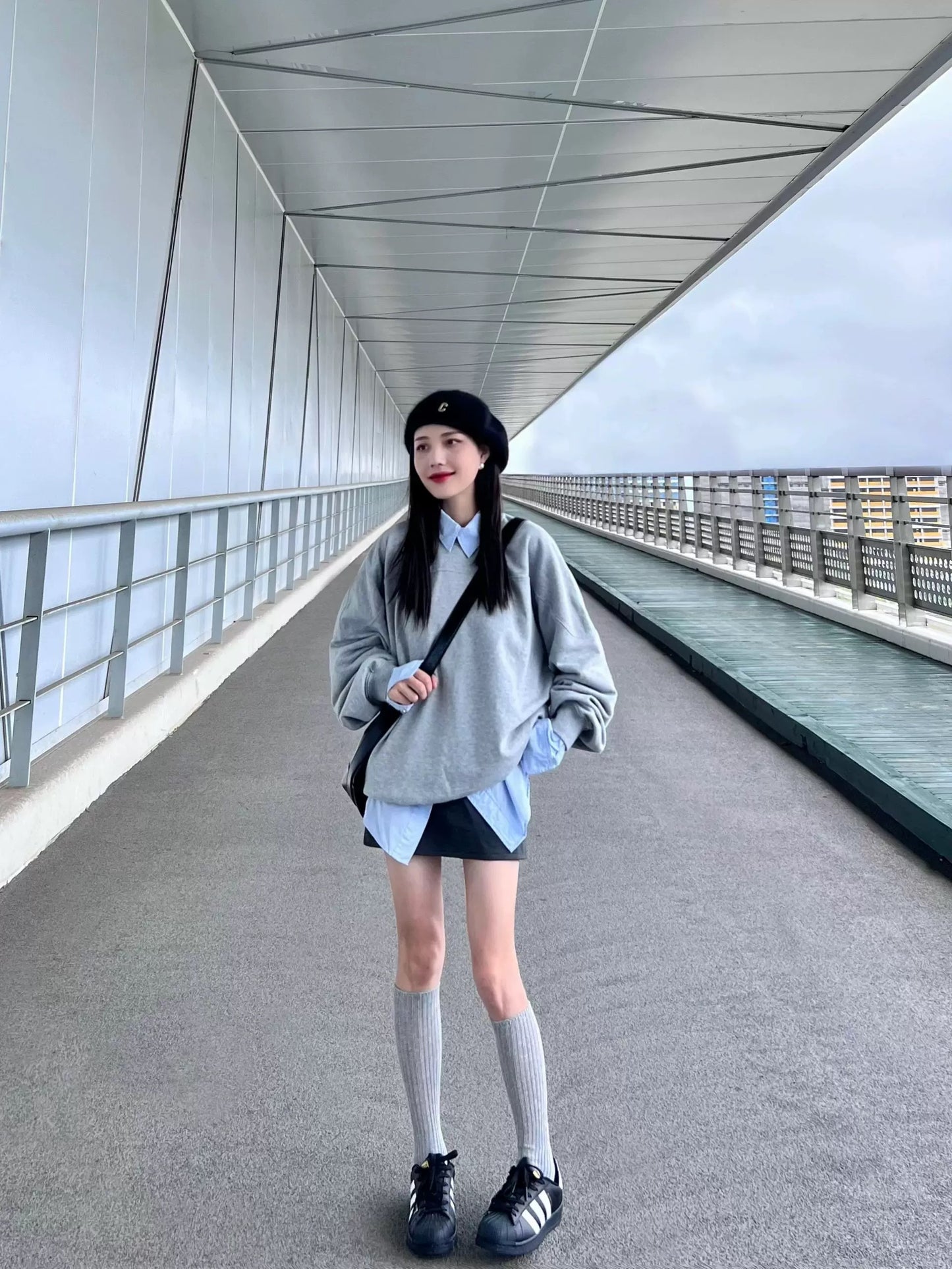 Grey Oversized Sweatshirt with Collared Shirt – Streetwear Layered Outfit Set