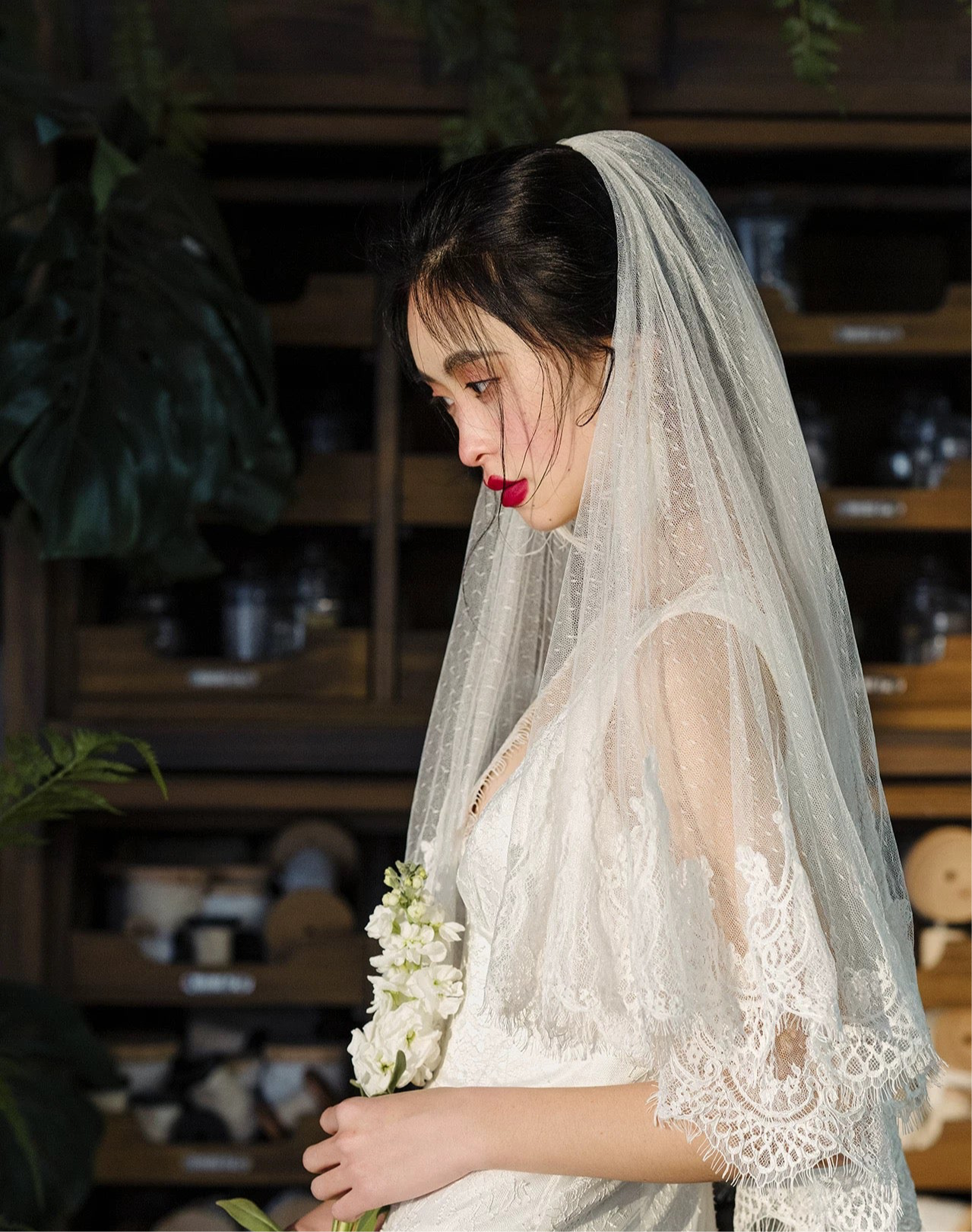 Short Polka Dot Lace Bridal Veil