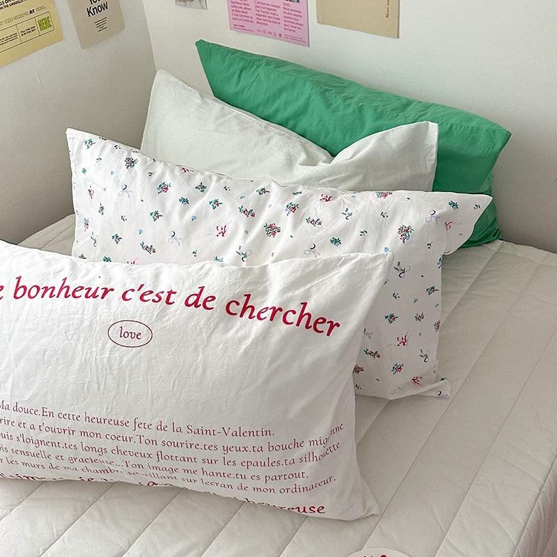 Romantic French Script Pillowcases – Aesthetic Cotton Bedding