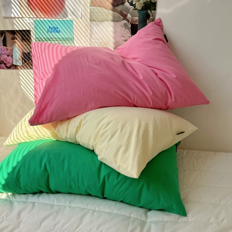 Solid Color Cotton Pillowcases – Bright & Minimalist Bedding