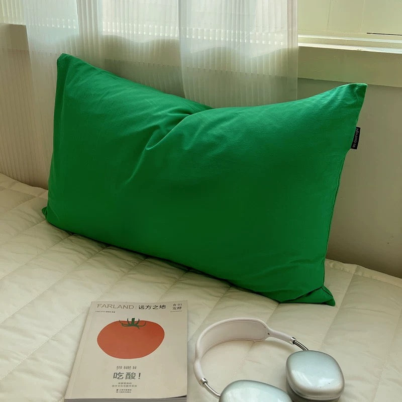 Solid Color Cotton Pillowcases – Bright & Minimalist Bedding