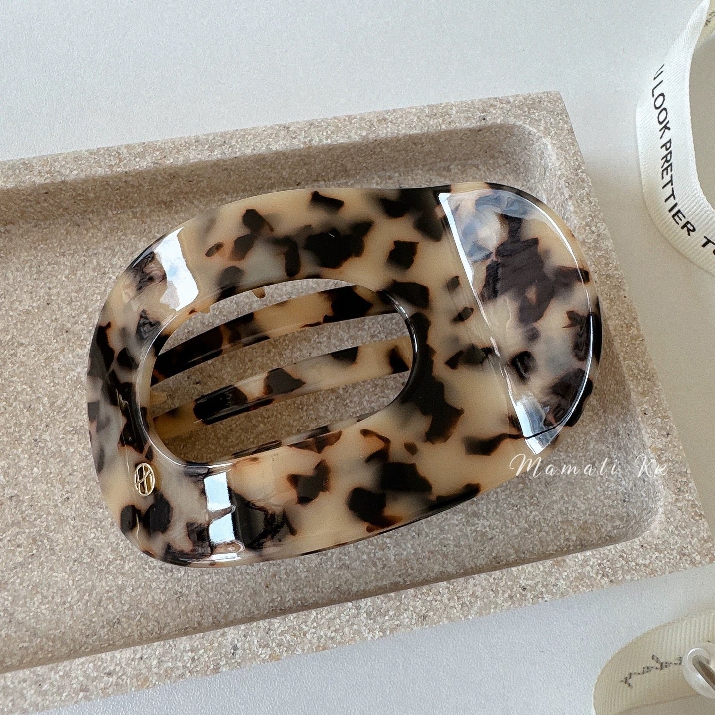 Elegant Oval Acrylic Hair Claw Clips – 5pcs Assorted Marble