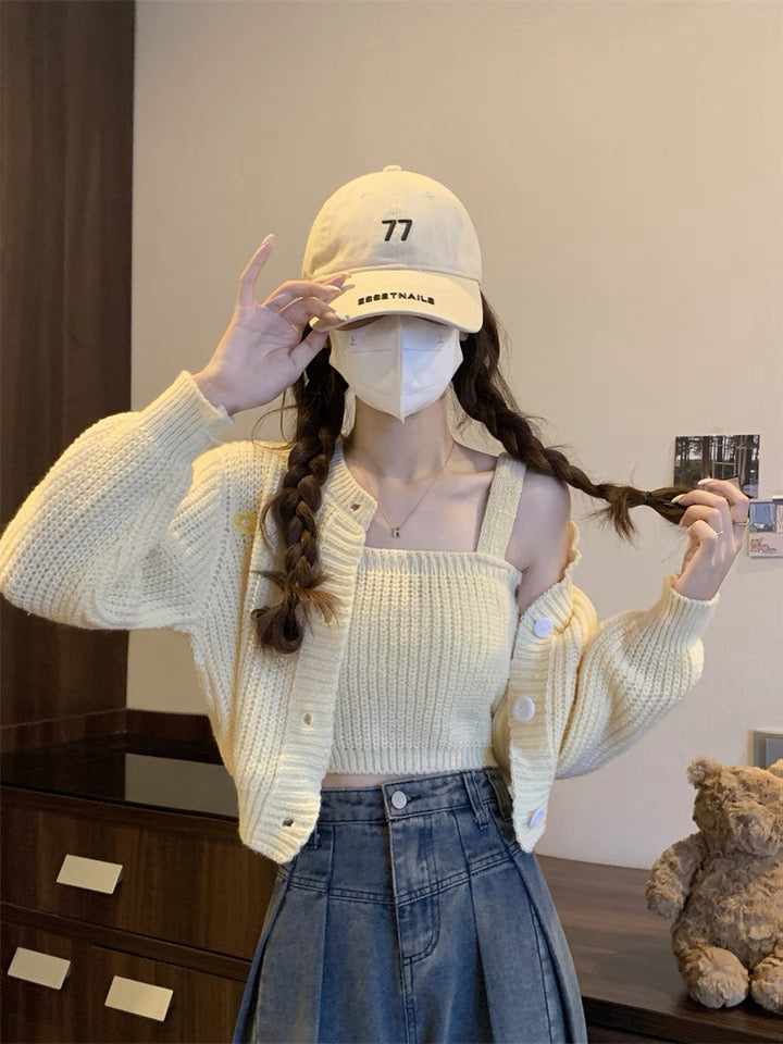 Cozy White Knit Cardigan & Crop Top Two-Piece Set – Casual Layered Outfit