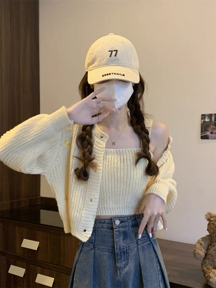 Cozy White Knit Cardigan & Crop Top Two-Piece Set – Casual Layered Outfit