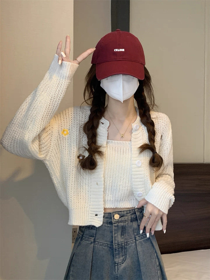 Cozy White Knit Cardigan & Crop Top Two-Piece Set – Casual Layered Outfit