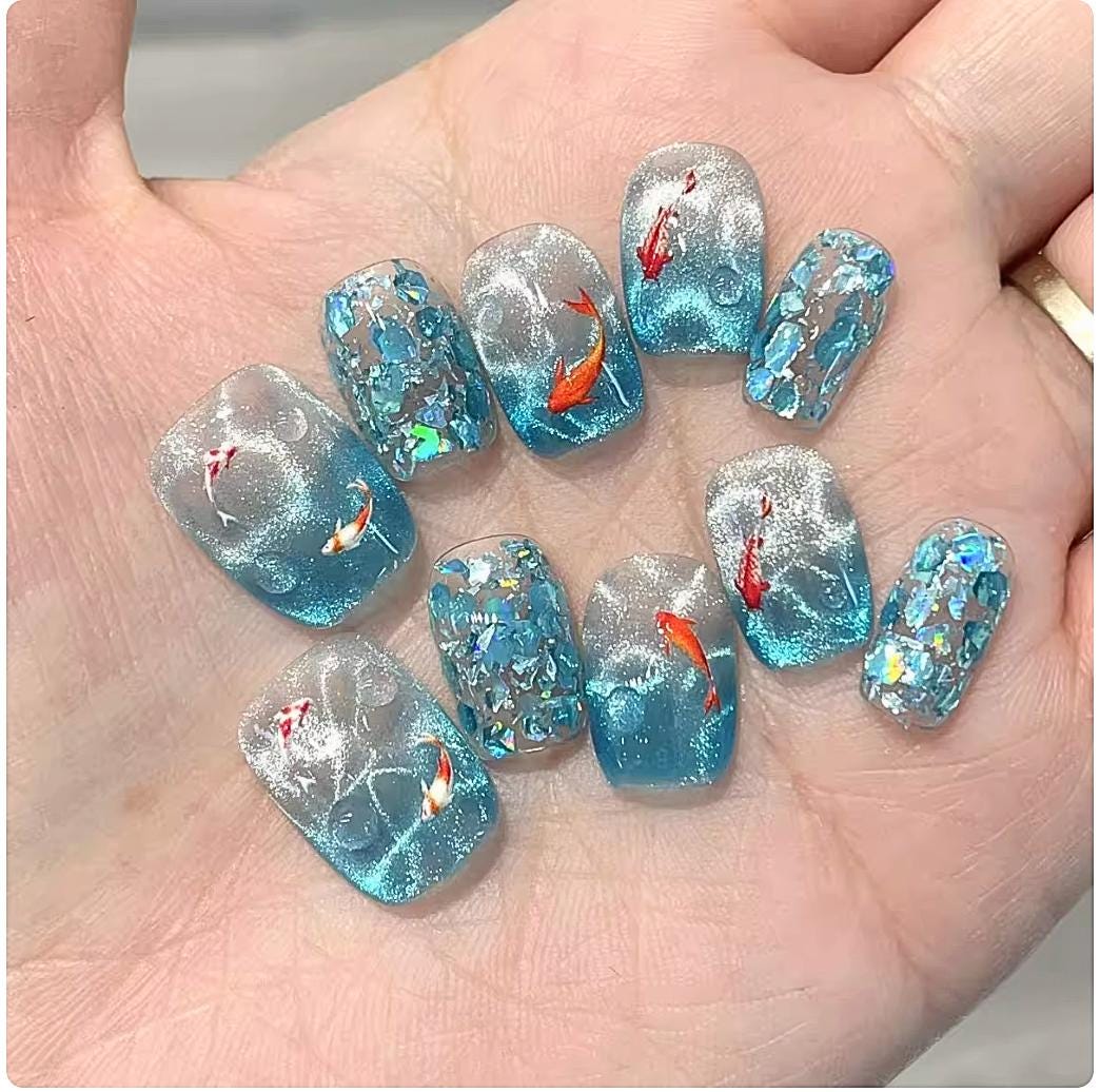 Underwater Beach Vibe Press-on Nail set