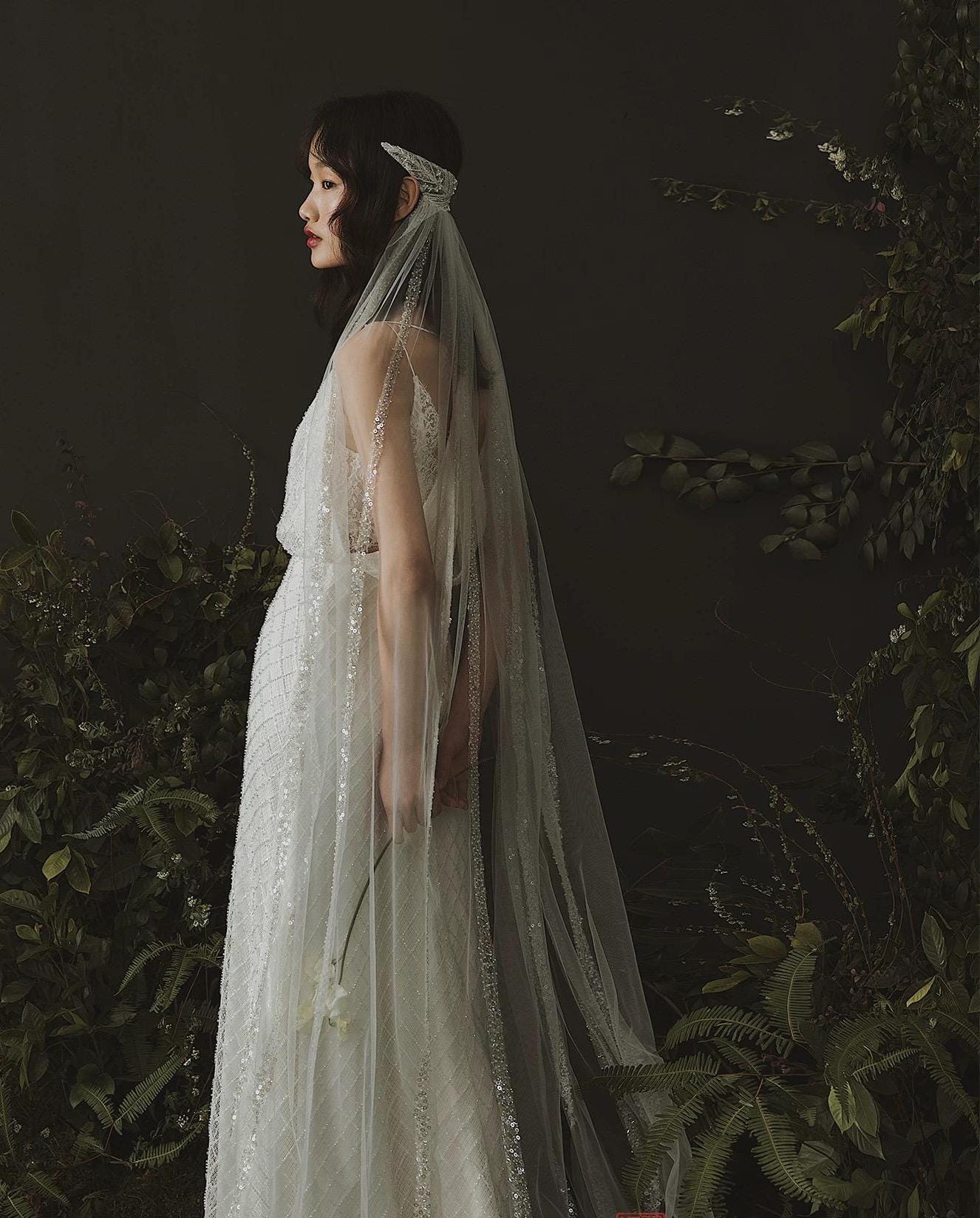 Boho Bridal Headband Veil with Long Sequined Tulle – Unique Open-Back Design