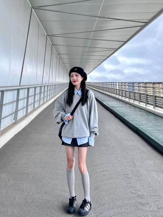 Grey Oversized Sweatshirt with Collared Shirt – Streetwear Layered Outfit Set