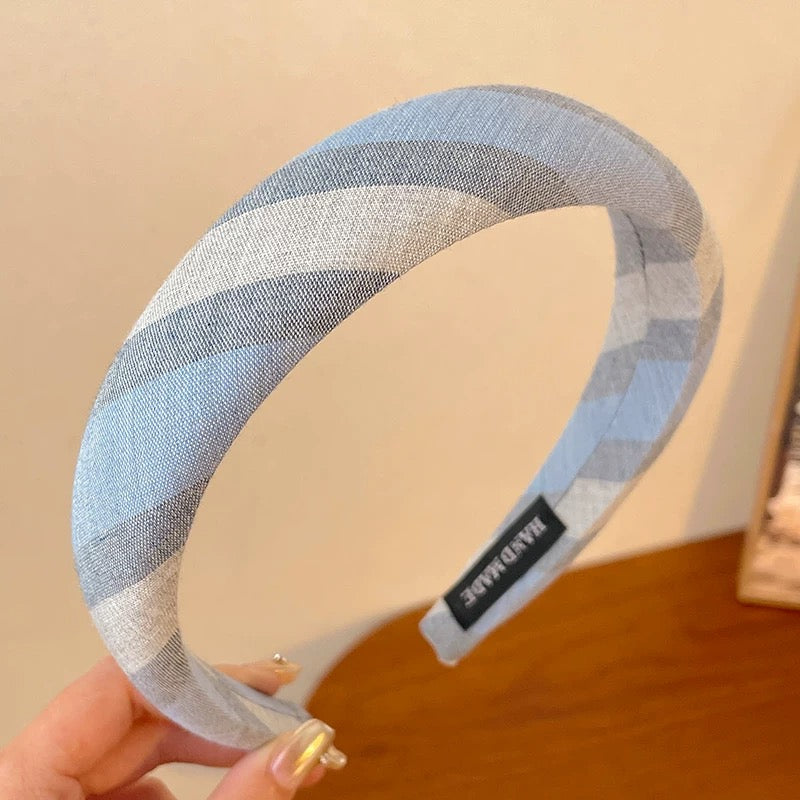 Elegant Retro Style Headband – Stylish Hair Accessory
