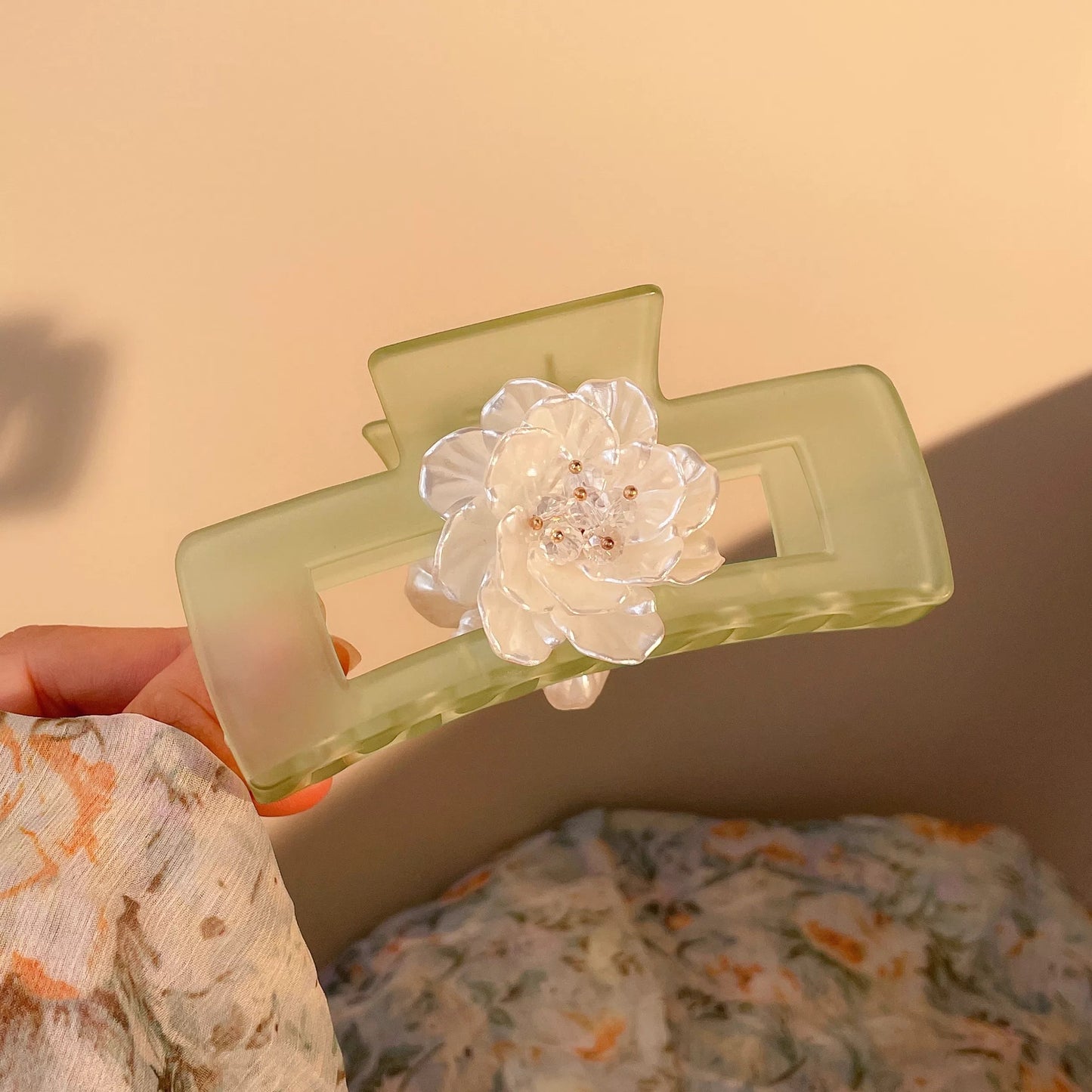 Green Floral Claw Hair Clip