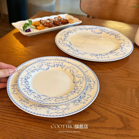 Classic Blue & White Chinoiserie Dinner Plates – Porcelain Plates with Delicate Floral Border (Set of 2)