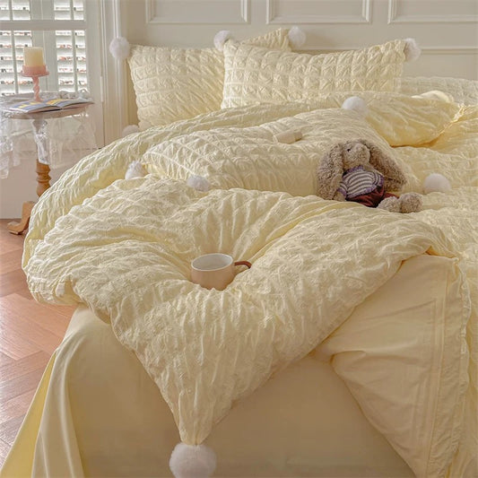 Multicolour Bedding with Pom-Pom Cushions – Cozy Cotton Set