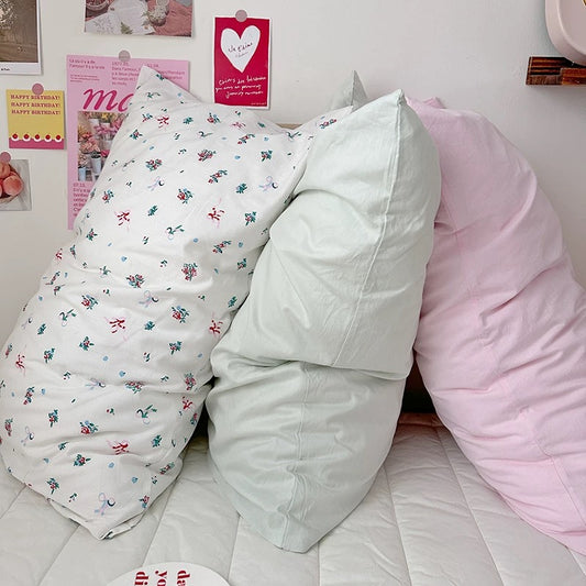 Romantic French Script Pillowcases – Aesthetic Cotton Bedding