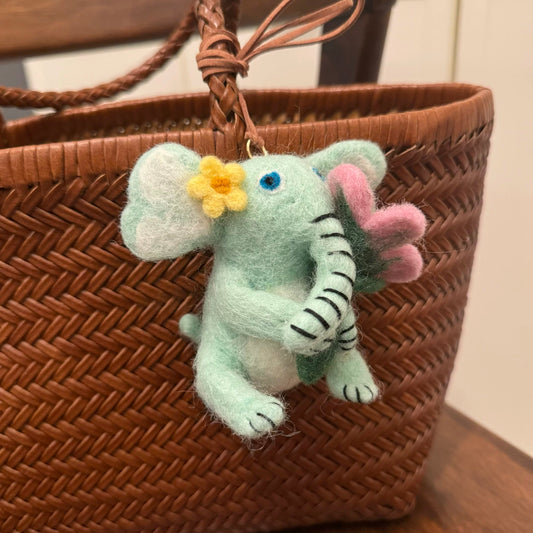Felt Elephant Keychain with Flower & Heart – Whimsical Bag Accessory
